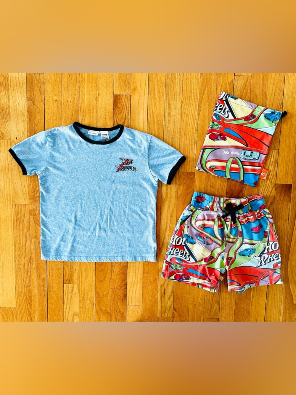 Peter Alexander Australia Hot Wheels Pajama Set with Matching Pouch Size 8